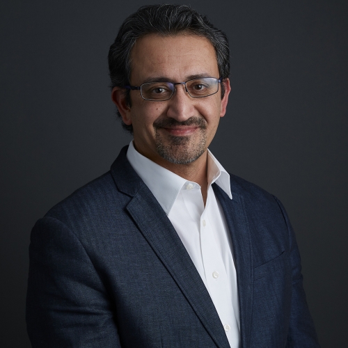 Dinesh Khanna's Headshot